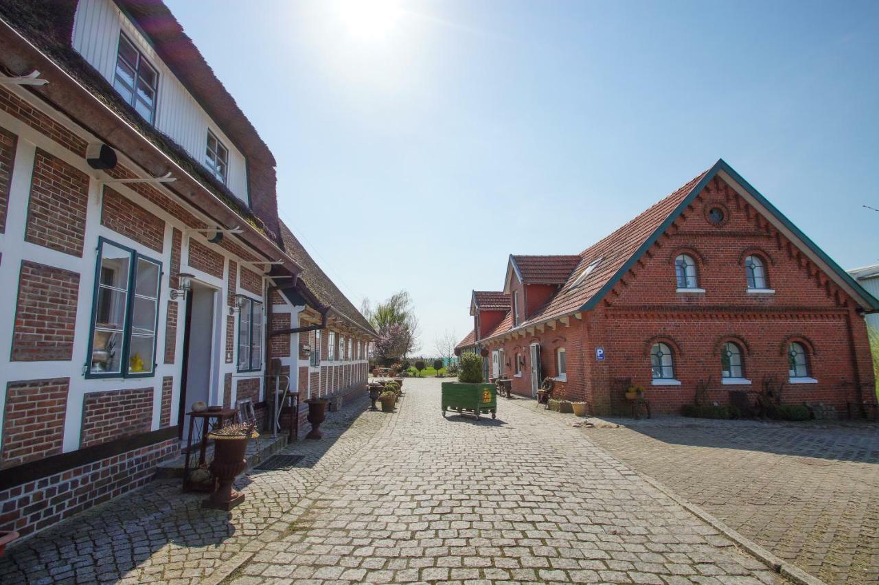 Ferienwohnungen Auf Dem Carlshof In Jork - Altes Land Exterior photo